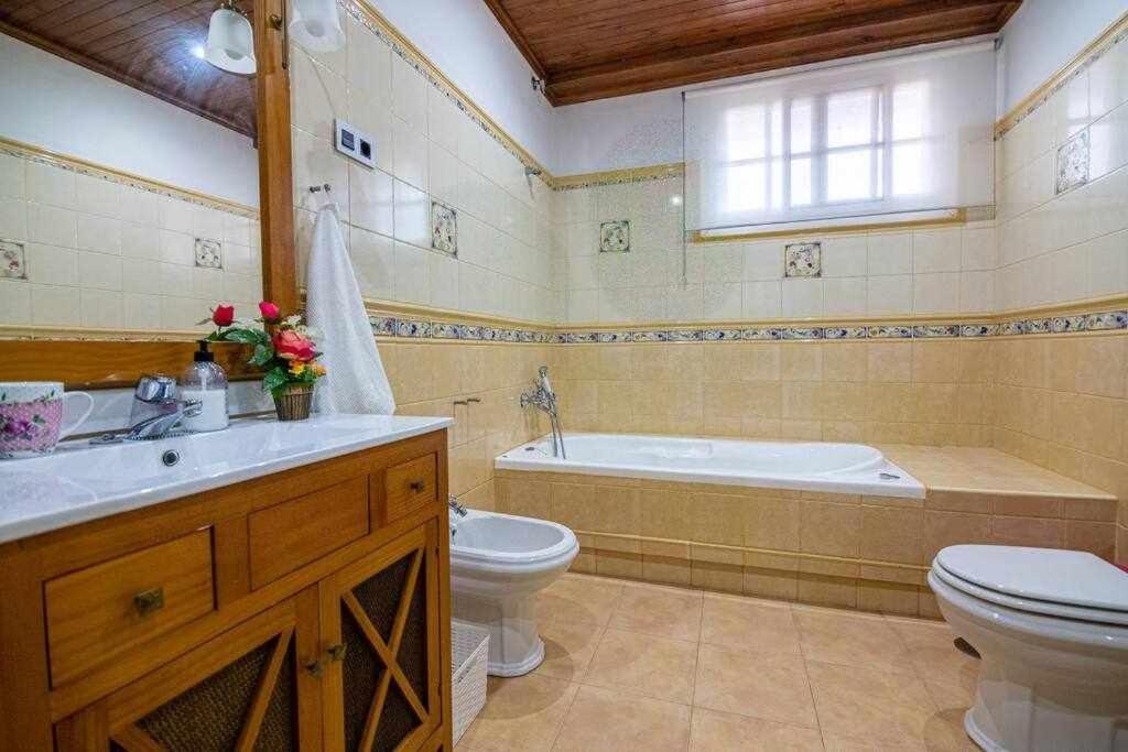 Lujosa Villa En Alhaurin De La Torre 7 Dormitorios Eksteriør bilde
